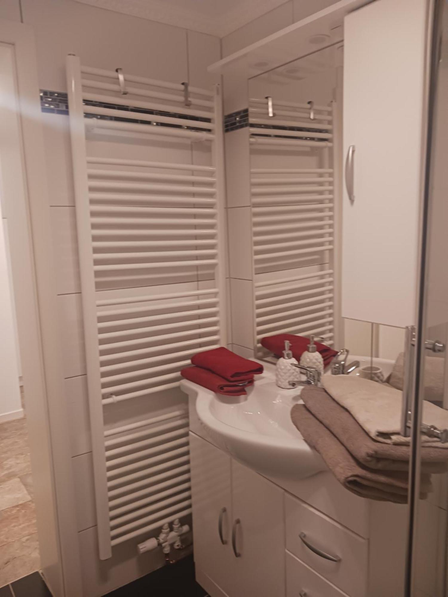 Moderne Wohnung In Ruhiger Lage Stolberg  Ngoại thất bức ảnh